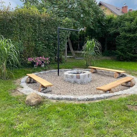 Casa de Férias Domki Pod Orzechem 2 Sasino