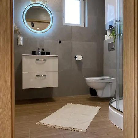 Holiday home Domki Pod Orzechem 2 *